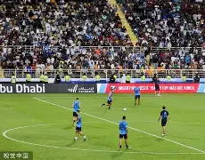 lol职业选手-国际比赛日体能课后,犹他爵士门线救险备战NBA季后赛,球迷炸锅,轮换策略成焦点的简单介绍