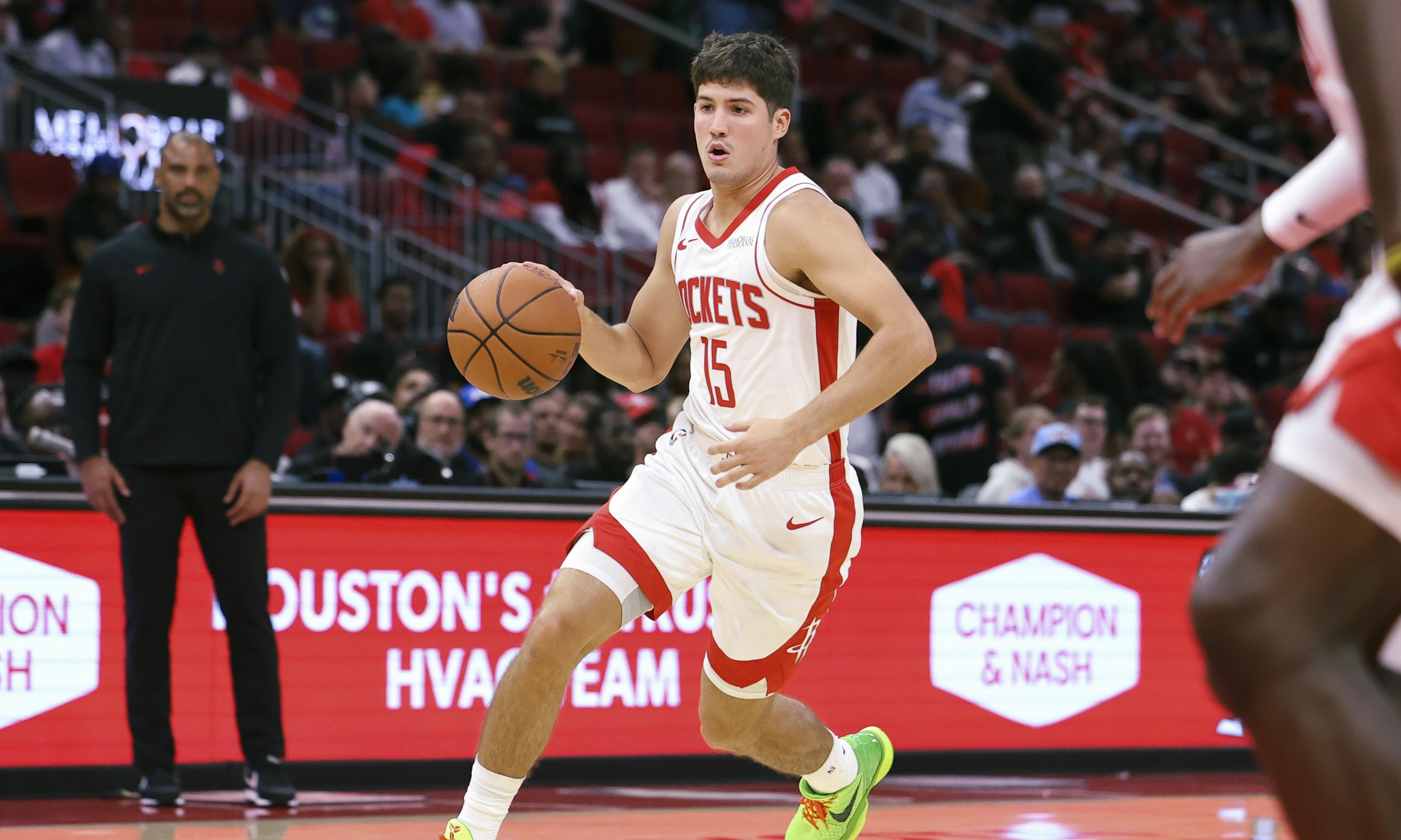 lol职业选手-关于转折点！勒沃库森扳平良机，NBA总决赛关键时刻攻防权衡，赛场秩序良好，轮换策略成焦点的信息
